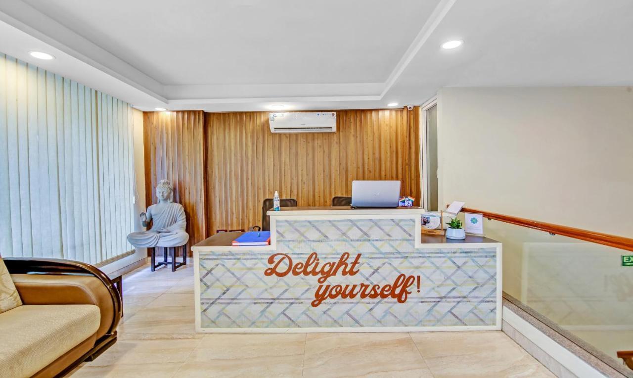 Treebo Sai Village Gold Souk - Sec 43 Гургаон Екстериор снимка