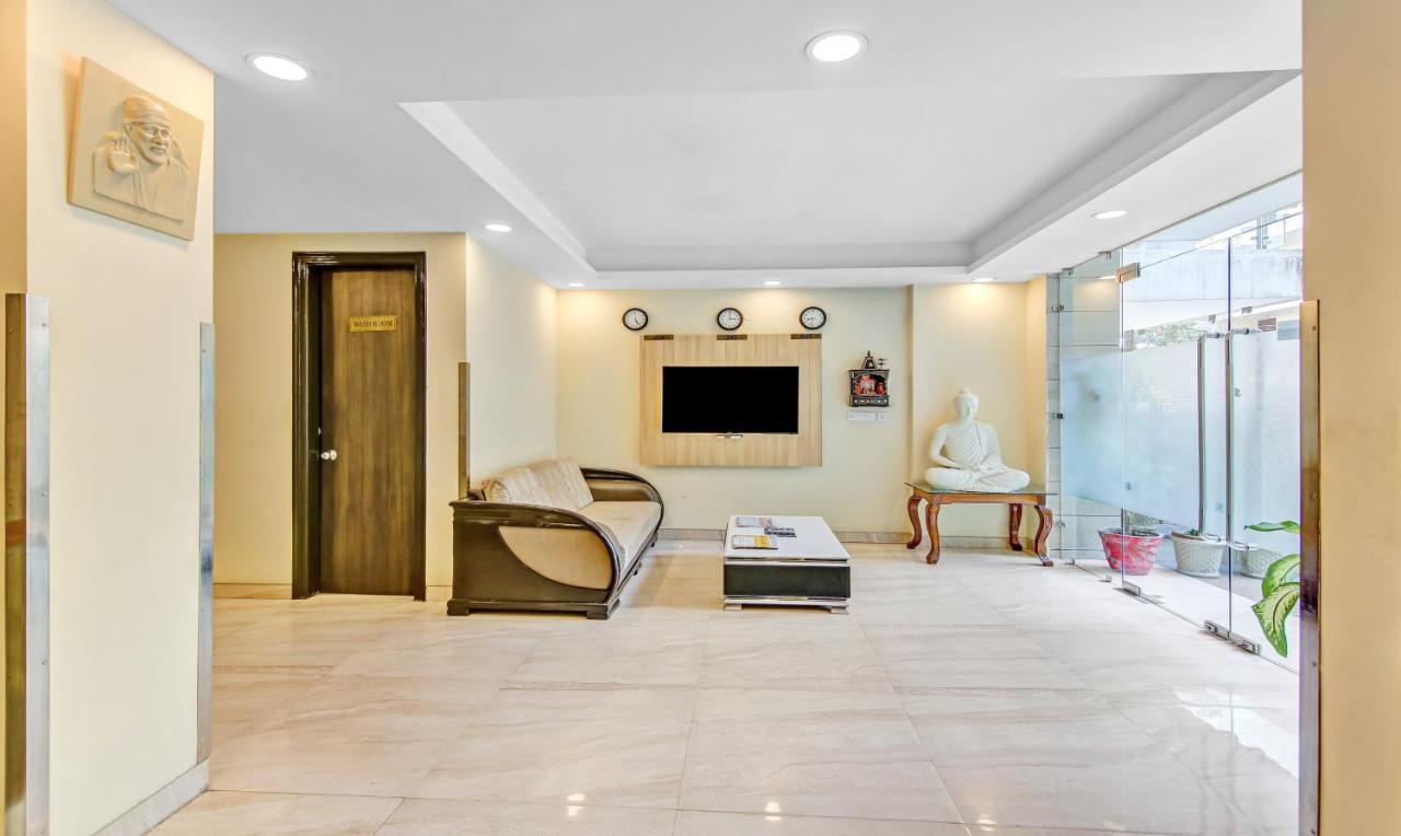 Treebo Sai Village Gold Souk - Sec 43 Гургаон Екстериор снимка
