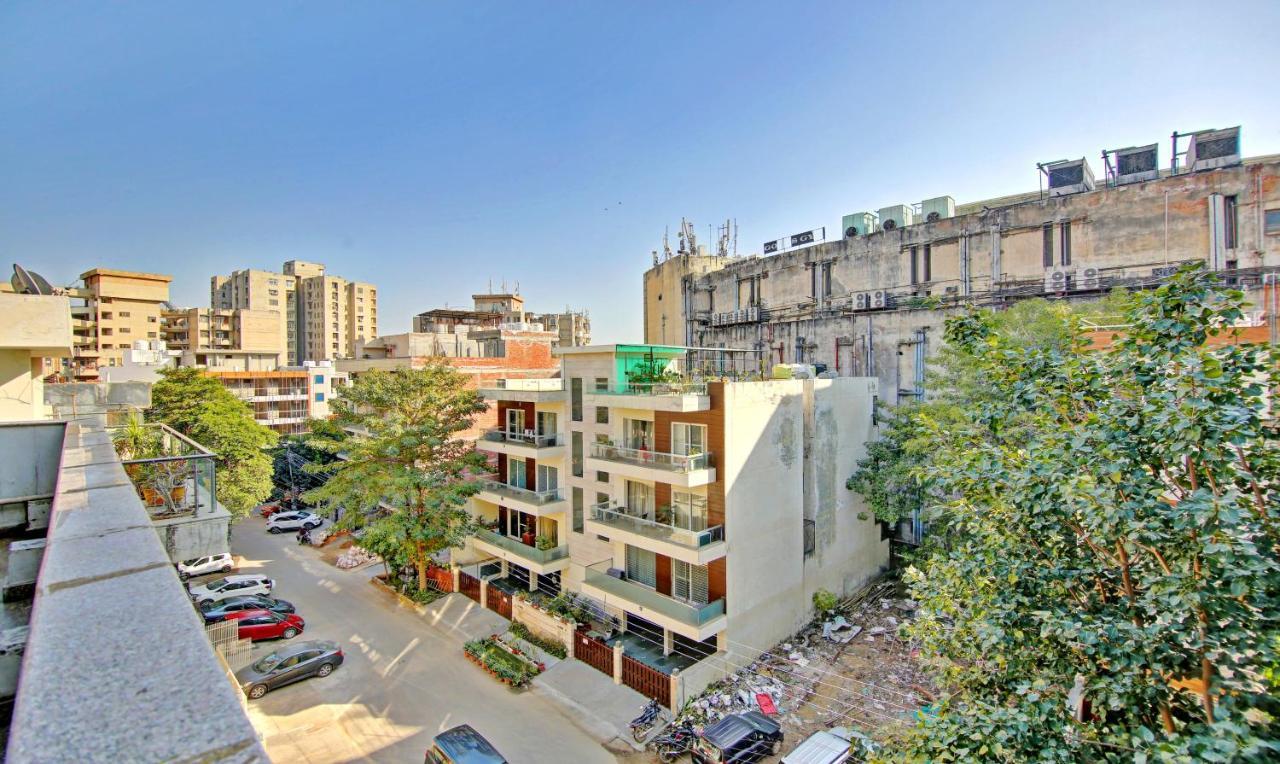 Treebo Sai Village Gold Souk - Sec 43 Гургаон Екстериор снимка